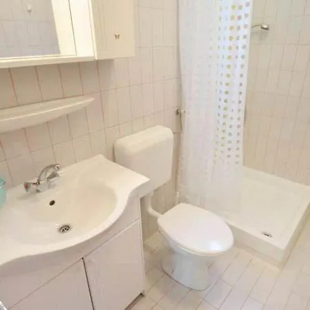 Apartment Vladimir A1 *